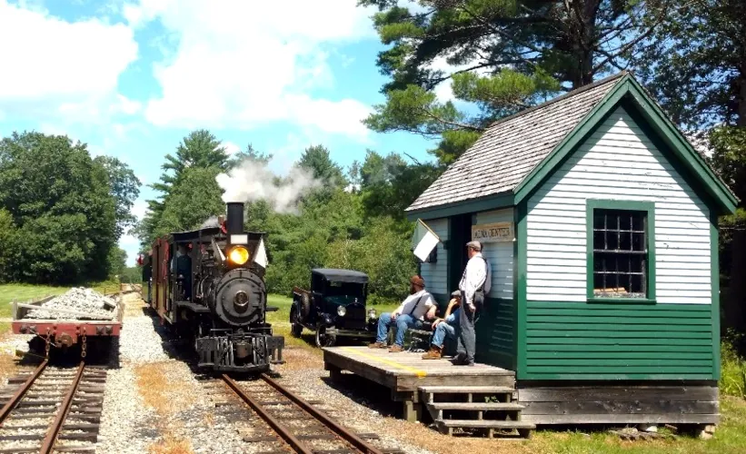 New England Trains And Fall Colors